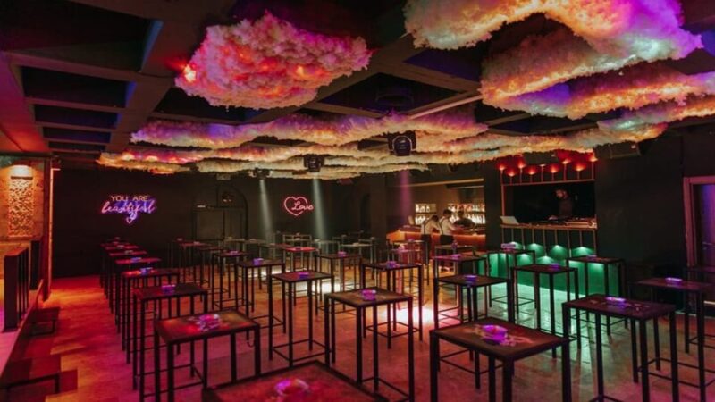 Cappadocia: Guided Bar Crawl With Hotel Pickup and Snack - Key Points