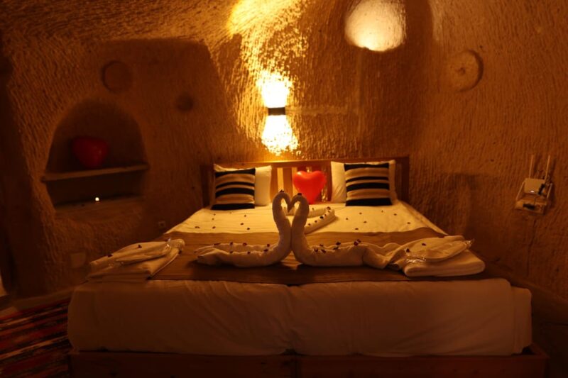 Cappadocia: Honeymoon Package Tour+Red Tour+Hotels+Transfers - Accommodation and Amenities