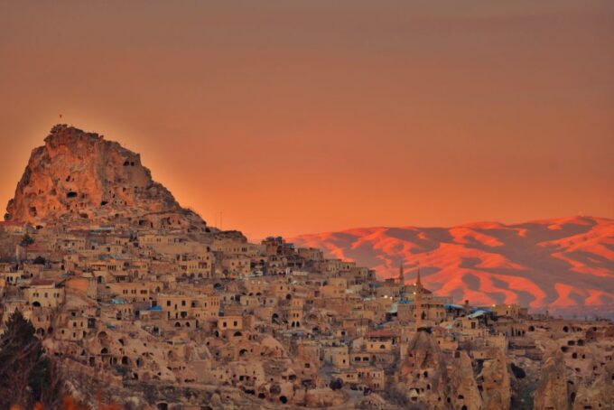 Cappadocia: Hot Air Balloon Flight and Private Red Tour - Ucchisar Castle and Pigeon Valley
