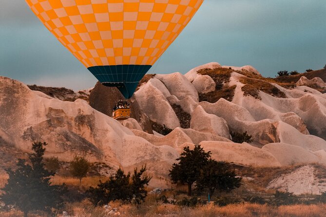 Cappadocia Hot-Air Balloon Tour Panoramic Views - Pilots Insights and Tour Commentary