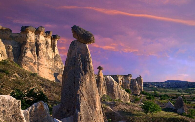 Cappadocia: Private Tour With Local Guide and Lunch - Guided Experience