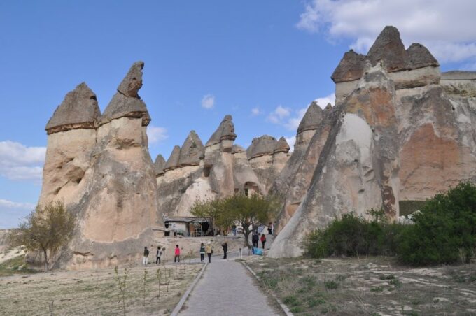 Cappadocia Red Tour - Duration and Languages