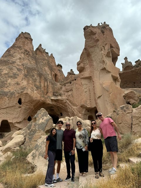 Cappadocia Red Tour With Lunch and Guided in Spanish - Exploring Cappadocias Wonders
