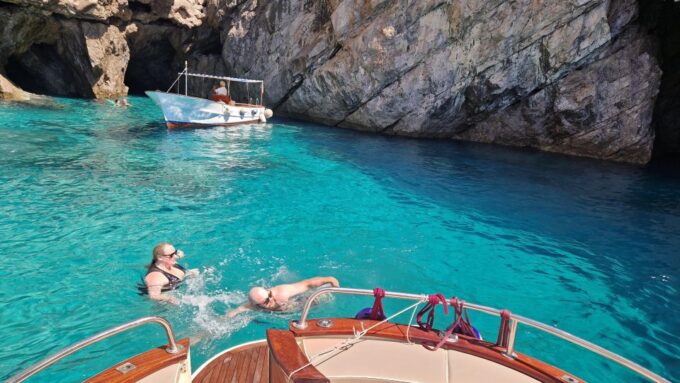 Capri : 2 Hours Private Boat From Capri - What to Bring and Know