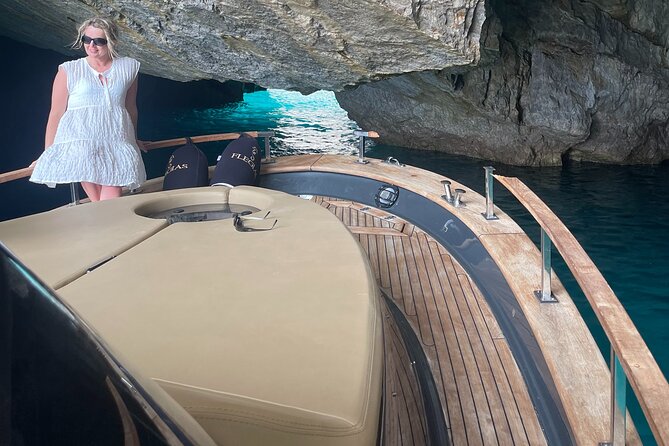 Capri All Inclusive Small Group Tour From Positano - Tips for a Great Experience