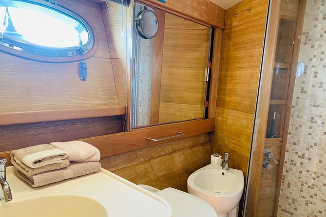 Capri & Amalfi Coast Luxury Tour on MAGNUM 53 Sport - Luxury Yacht Experience