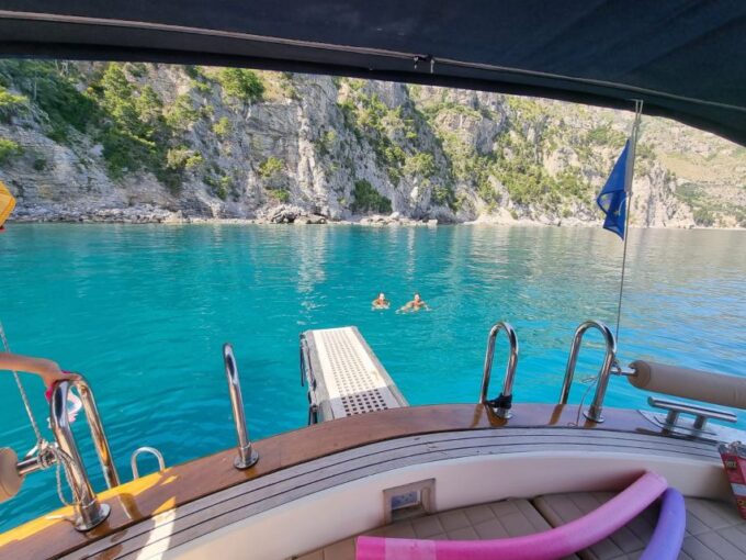 Capri and Blue Grotto Top Experience Max 8 People - Capri Island Cruise
