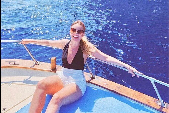Capri Enjoy the Dolce Vita by Boat for 4 Unforgettable Hours! - Explore the Islands Natural Beauty