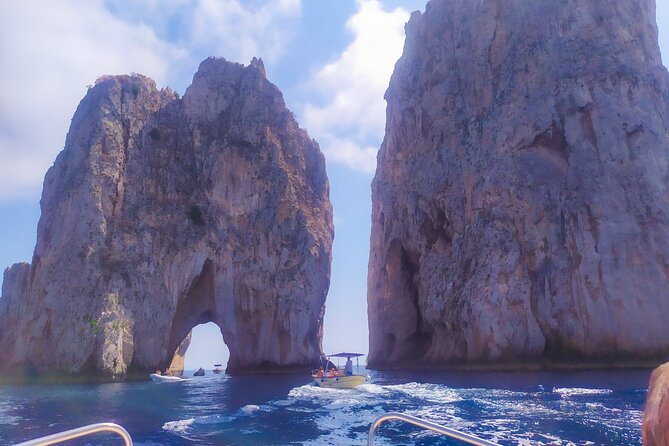 Capri Half Day Private Boat Tour From Capri (4 Hours) - Customer Reviews