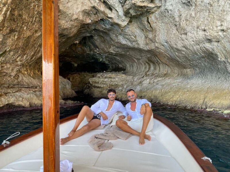 Capri: Island and Grottos Boat Cruise With Snacks and Drinks - Swimming in Clear Waters