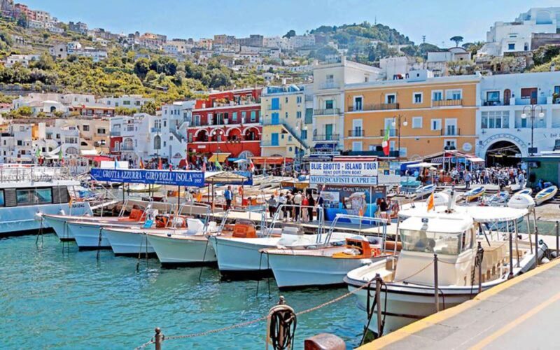 Capri: Island Boat Tour With Blue Grotto Stop - Additional Tips for Tour Participants