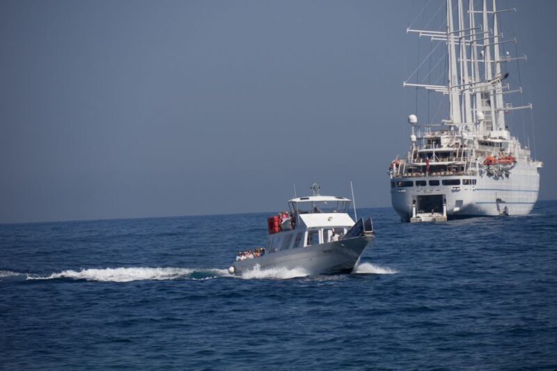 Capri: Island Sightseeing Tour With Blue Grotto Stop - Accessibility and Amenities