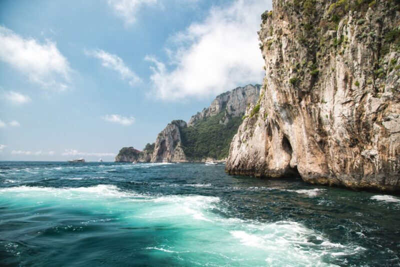 Capri: Island Sightseeing Tour With Blue Grotto Stop - Tips for an Enjoyable Tour