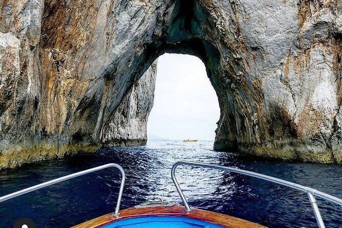 Capri Magical Boat Tour for an Unforgettable 3 Hour Experience. - Exploring the Blue Grotto