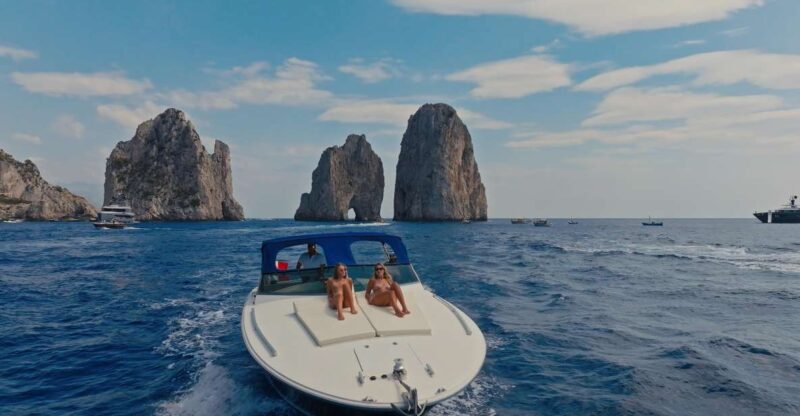 Capri Positano and Amalfi Boat Tour: Free Bar and Aperitizer - Key Points