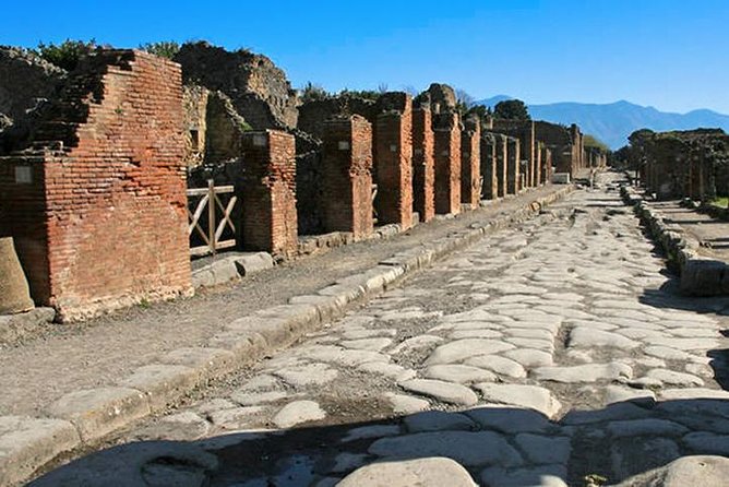 Capri, Positano and Pompeii Private Tour - Discovering the Ruins of Pompeii