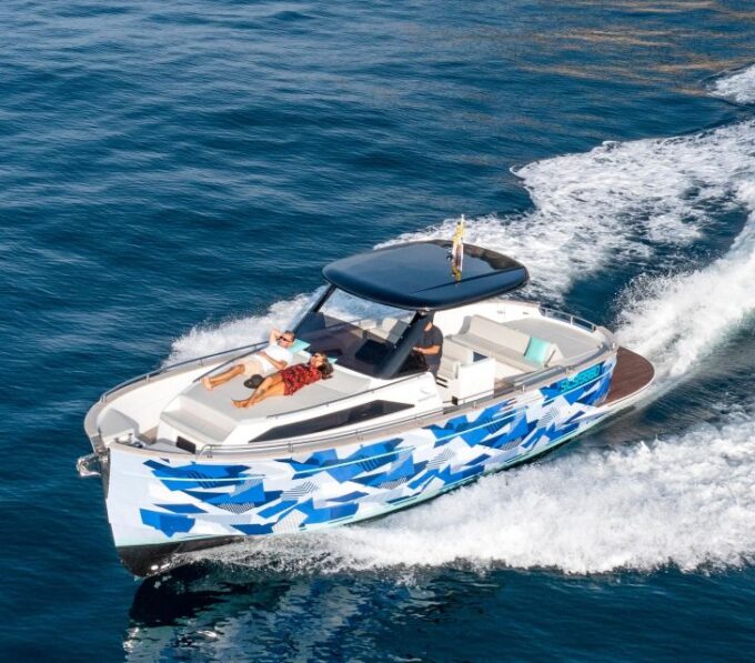 Capri Private Boat Tour From Sorrento on Gozzo 35 - Optional Restaurant Visit