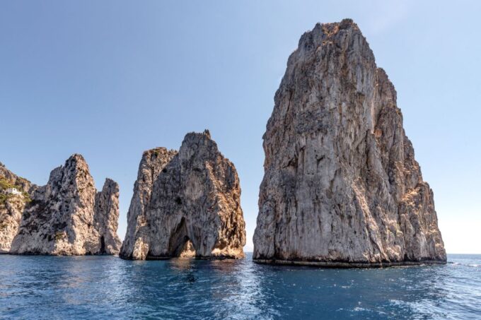 Capri: Private Island Boat Tour for Couples - Exploring Capris Coastline