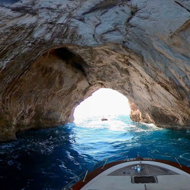 Capri: Private Island Boat Tour With Snorkeling and Swimming - Customer Ratings
