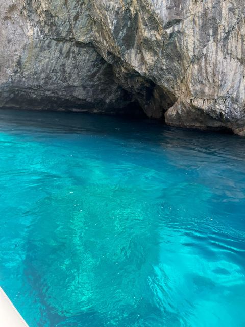 Capri Private Tour by Gozzo Sorrentino - Boat Specifications