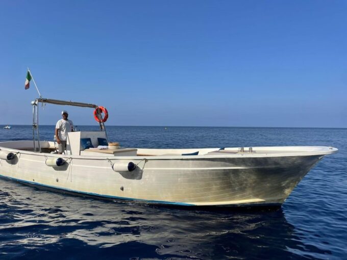 Capri: Private Tour in a Typical Boat - Inclusions and Exclusions