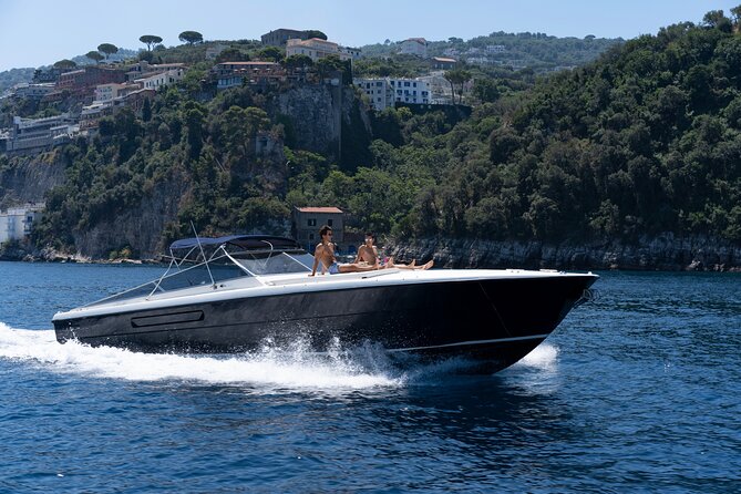 Capri Private Yacht Tour - Alcoholic Drinks