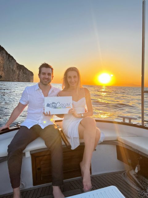 Capri: Sunset Boat Tour - Itinerary and Highlights