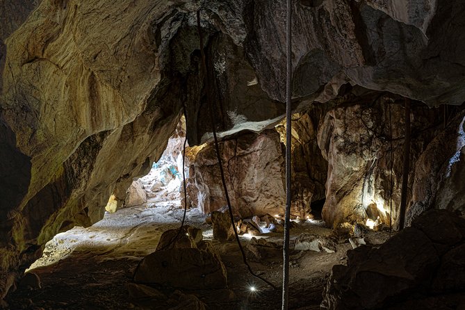 Capricorn Caves Cathedral Cave Tour - Getting to the Cathedral Cave
