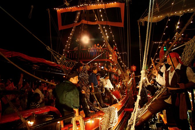 Captain Hook: Pirate Show and Dinner Cruise in Cancun - Accessibility and Dress Code