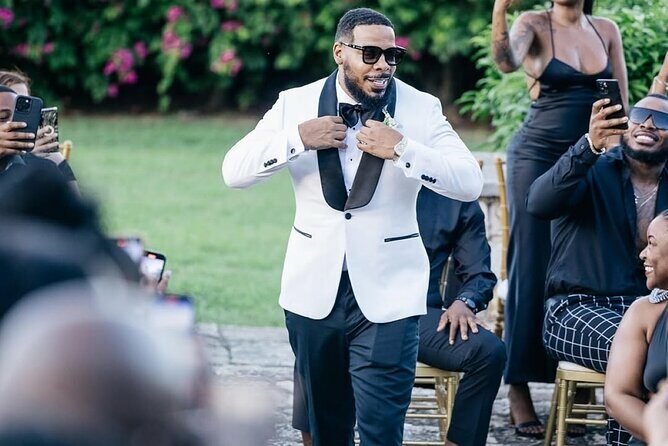 Capture Your Dream Wedding Jamaica Top Photographer Vaughn - Meeting and Starting Off at Harmony Park