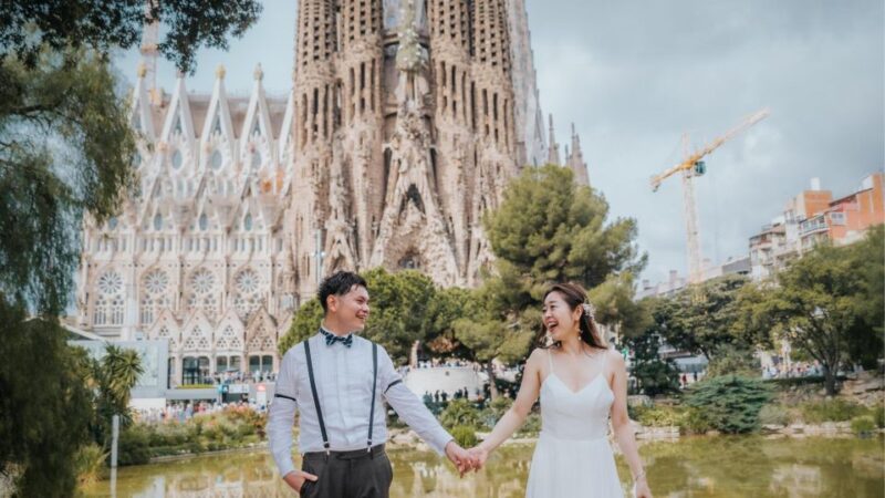 Capture Your Love Story in Sagrada Familia Barcelona - Intimate Couple Photoshoot