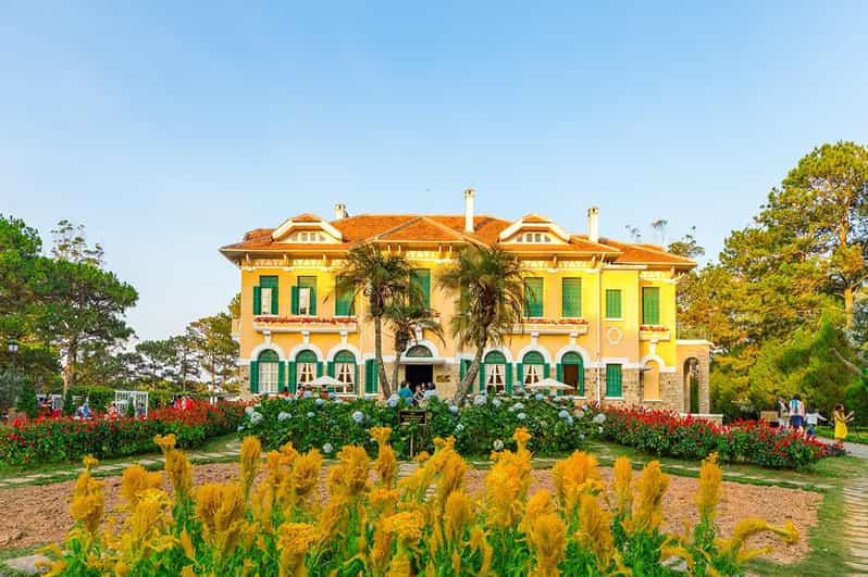 Car Hire & Driver: Da Lat City Tour - Vehicle Options and Capacity