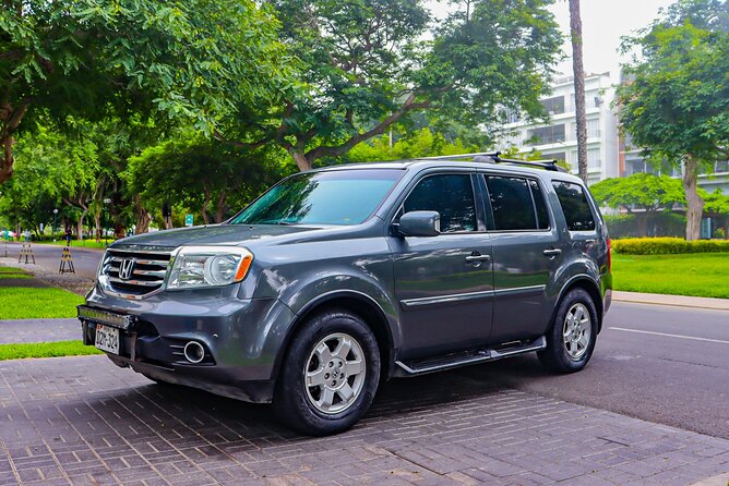 Car Rental With Professional Driver for 8 Hours in Lima! - Accommodating Large Groups