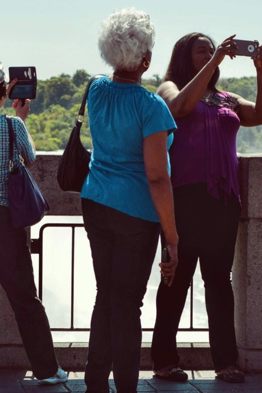 Carcassonne: Guided Walking Tour to Discover the City - Visiting the Basilica of Saint-Nazaire
