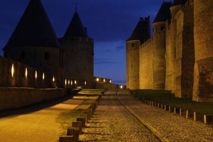 Carcassonne: Highlights Self-Guided Scavenger Hunt & Tour - Getting the App and Requirements