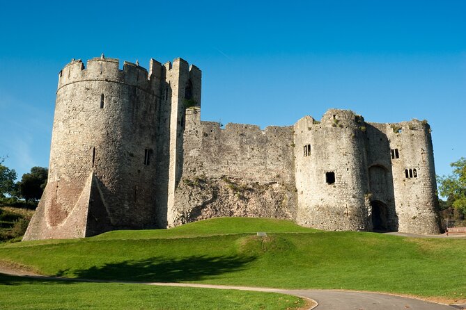 Cardiff's Private Full-Day Bardic Journey - Caerphilly Castle Exploration