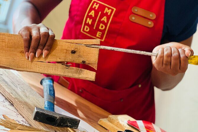 Caribbean Driftwood Making in San Juan - FAQ