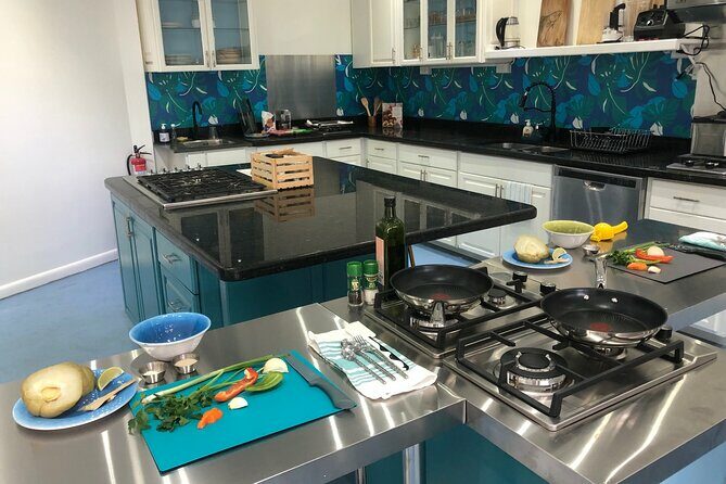 Caribbean Sip'n'Cook Cooking Class in Sint Maarten - Key Points