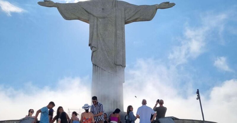 Cariocando in Corcovado: Christ Redeemer by Train + Breakfast - Key Points