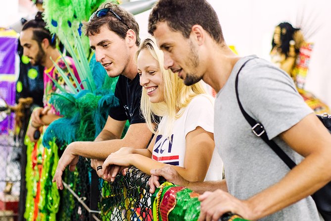 Carnaval Experience: Backstage Tour at Samba City With Cocktail - Welcome Drinks and Atmosphere