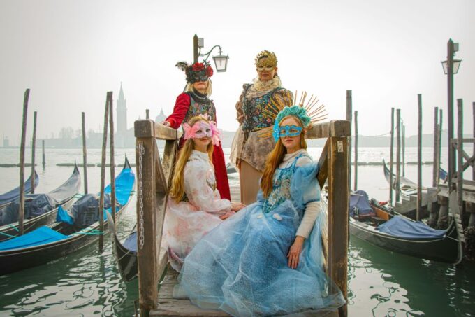 Carnival in Venice: Private Photoshoot - Photographer Identification