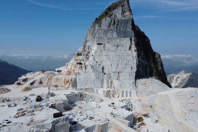 Carrara: Exclusive Marble Cave Tour Adventure in a 4x4 - Local Specialty Tasting