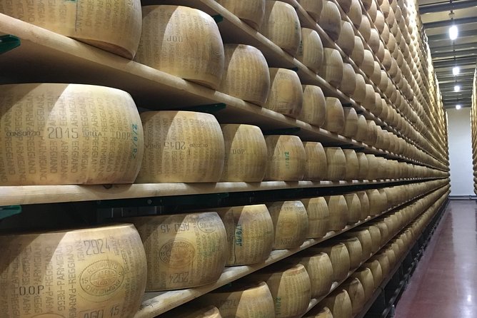 Cars & Food: Lamborghini, Ferrari, Parmesan, Balsamic, Private Transport - Location and Duration