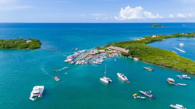Cartagena: 4 Islands by Sport Boat + Oceanarium Tickets - Customer Reviews