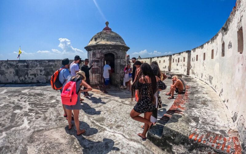 Cartagena: 5 Island Boat Tour With Night Bioluminescent Stop - Itinerary Highlights