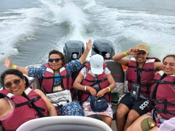 Cartagena: 5 ISLANDS by Speedboat With SNORKELING & LUNCH - Playa Tranquila: Free Time and Scenic Views