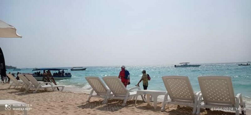 Cartagena: All-Inclusive Rosario Islands Speedboat Tour - Who Should Consider This Tour?