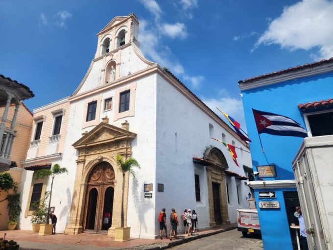 Cartagena and Getsemaní Walk Thru Hidden History Way of Life - History and Culture Highlights