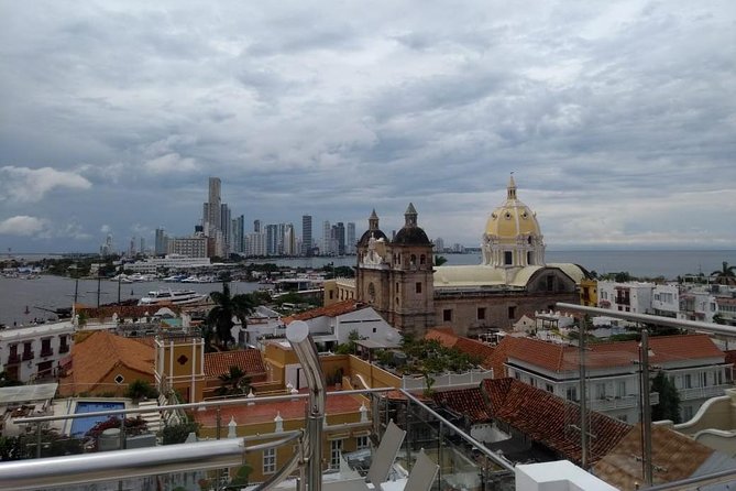 Cartagena -Architecture and Style Tour- - Pickup and Meeting