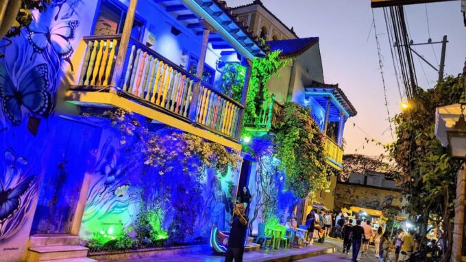 Cartagena: Artists Quarter Getsemani Self-guided Tour - Insider Tips